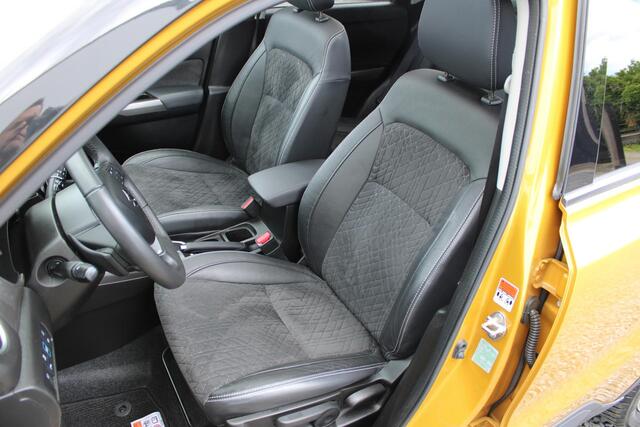 Suzuki VITARA 1.5 Hybrid Style, Automaat, 1e Eig. met Navigatie, Parkeersensoren en Dealer onderhouden!