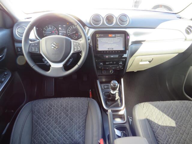 Suzuki VITARA 1.4 Boosterjet Style Smart Hybrid, Trekhaak, ORG Treeplanken, Draadloos Carplay, ZEER COMPLEET!