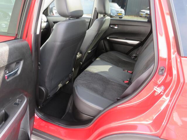 Suzuki VITARA 1.4 Boosterjet AllGrip Stijl/Style, Automaat, Panoramadak, Parkeersensoren, ZEER COMPLEET!