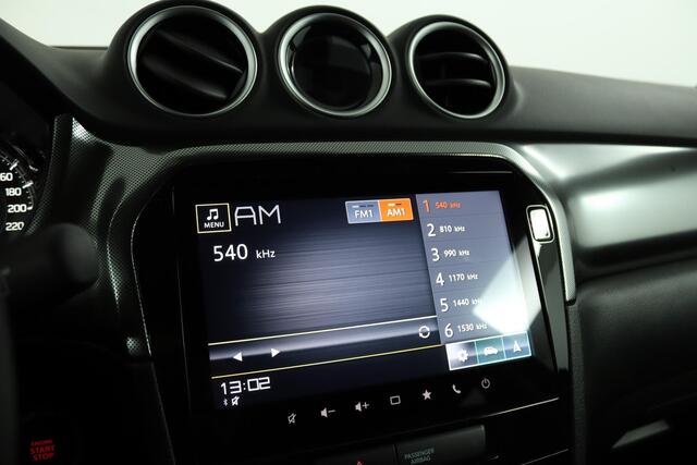 Suzuki VITARA 1.4 Boosterjet Style Smart Hybrid | Climate control | Cruise control adaptive | Navigatie | Apple carplay, Android auto | Camera | Stoelverwarming |