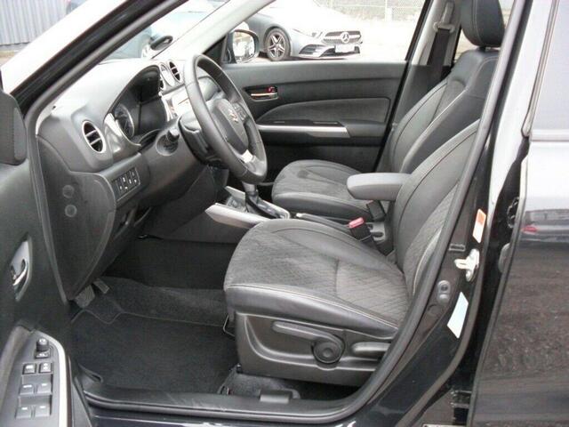 Suzuki VITARA 1.4 Boosterjet Adventure | Panoramadak | Adaptieve Cruise Control | Trekhaak | Verwacht |