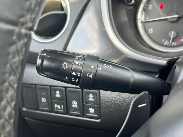 Suzuki VITARA 1.6 High Executive | Navigatie | Camera | Stoelverwarming | Schuif/Kantel Dak |
