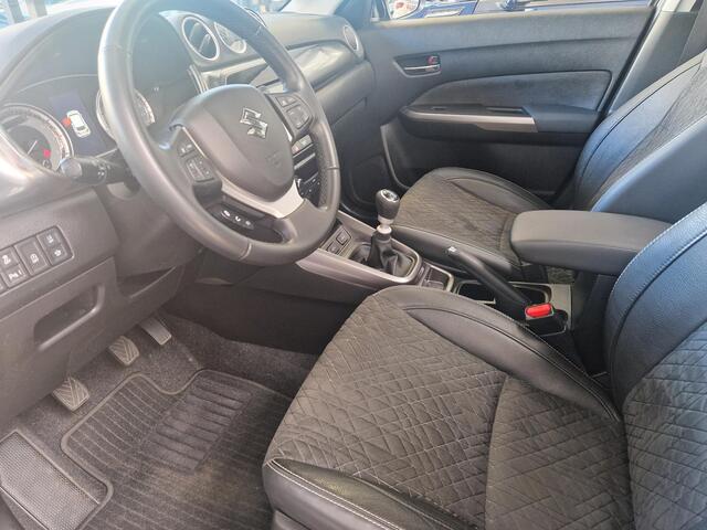 Suzuki VITARA 1.4 Boosterjet Style Smart Hybrid | Trekhaak