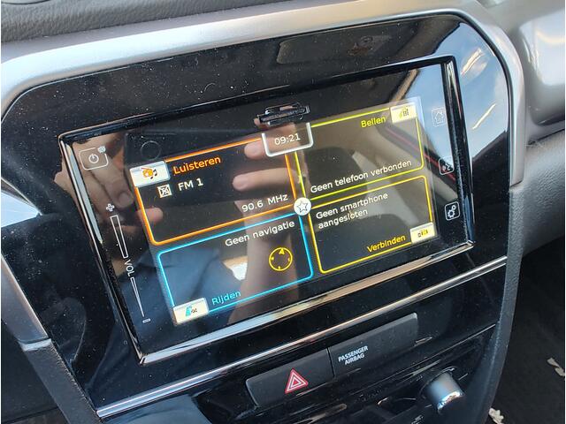 Suzuki VITARA 1.4 BOOSTERJET SELECT SMART HYBRID Navi | Camera | Dodehoeksensoren | Stoelverwarming