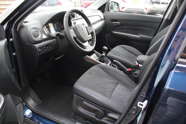 Suzuki VITARA 1.4 Boosterjet Style Smart Hybrid , Panoramdak, NIEUW met 6 JAAR GARANTIE!