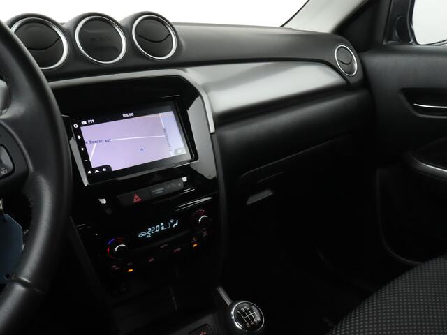 Suzuki VITARA 1.4 Boosterjet Select Smart Hybrid | Navigatie | Camera | Trekhaak | LM velgen | Stoelverwarming |