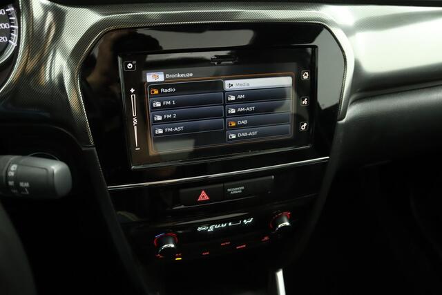 Suzuki VITARA 1.4 Boosterjet Style Smart Hybrid | Adaptive Cruise Control | Apple Carplay | Android Auto | Achteruitrijcamera | Open dak |