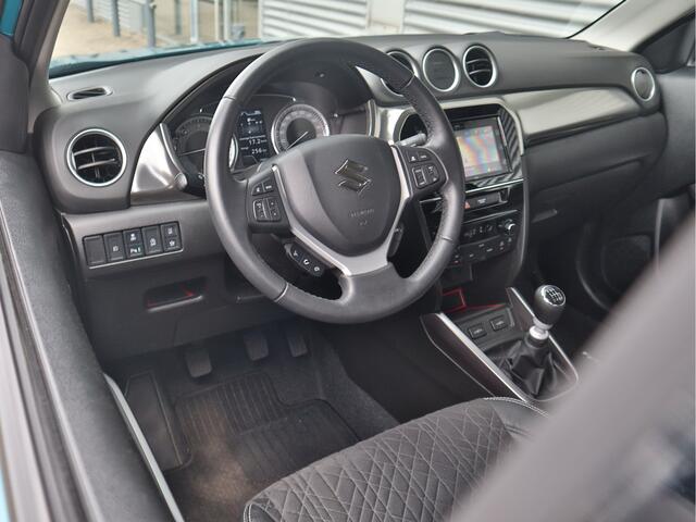 Suzuki VITARA 1.4 Boosterjet Style Smart Hybrid | Camera | Navigatie | Stoelverwarming | Cruise control | Afneembare Trekhaak |