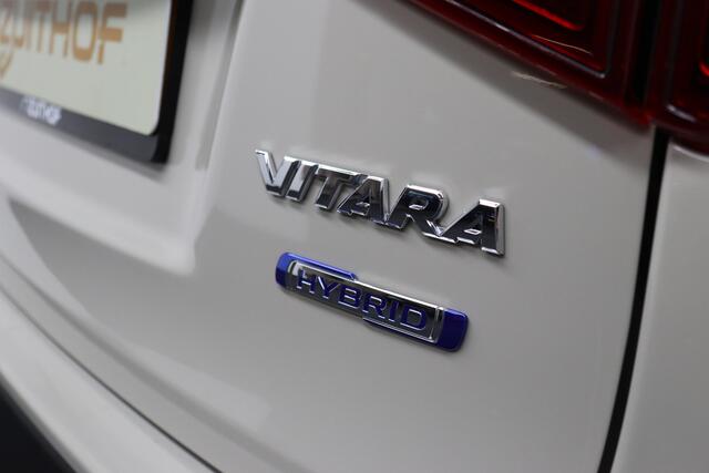 Suzuki VITARA 1.4 Boosterjet Style Rhino Edition Smart Hybrid | Trekhaak | Panorama dak | Leder | Navigatie