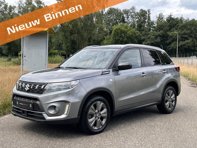 Suzuki VITARA 1.4 Boosterjet Style Smart Hybrid | Camera | Nieuwstaat | 4-seizoenenbanden | 7.951 km