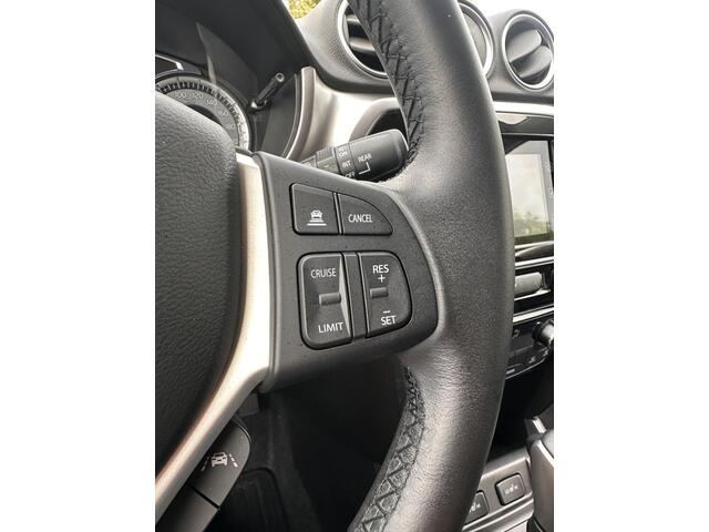 Suzuki VITARA 1.4 Boosterjet Style Smart Hybrid | Camera | Nieuwstaat | 4-seizoenenbanden | 7.951 km