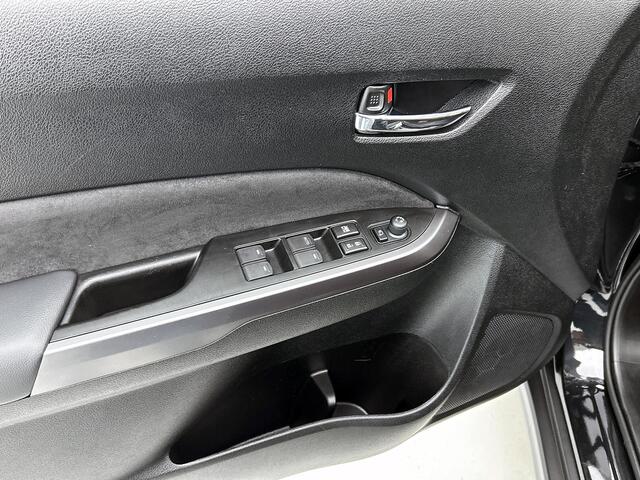 Suzuki VITARA 1.5 Hybrid Style | Automaat | Apple Carplay / Android Auto (Navigatie) | Parkeersensoren rondom | Lederen bekleding | Keyless Entry |