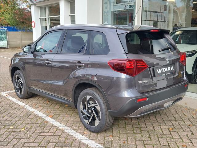 Suzuki VITARA 1.4 BOOSTERJET STYLE SMART HYBRID De Vernieuwde Vitara | Met 6 JAAR GARANTIE! | Inclusief ¤ 2.000,- Voorraad Voordeel