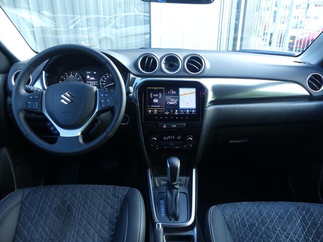 Suzuki VITARA 1.4 Boosterjet Style Hybrid 110PK AUTOMAAT, Afneembare Trekhaak, Navigatie, Apple Carplay, Android Auto, Stoel verwarming.