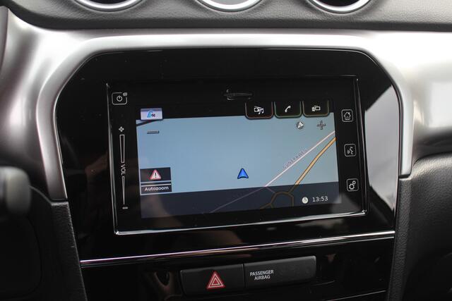 Suzuki VITARA 1.4 Boosterjet Select Smart Hybrid / Trekhaak / Camera / Navigatie / 17'' / DAB / Stoelverwarming / Getint glas / Cruise Control