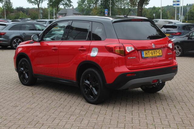 Suzuki VITARA 1.4 S Allgrip / Trekhaak / Camera / Navigatie / 17'' / Keyless / Stoelverwarming / Cruise control adaptief
