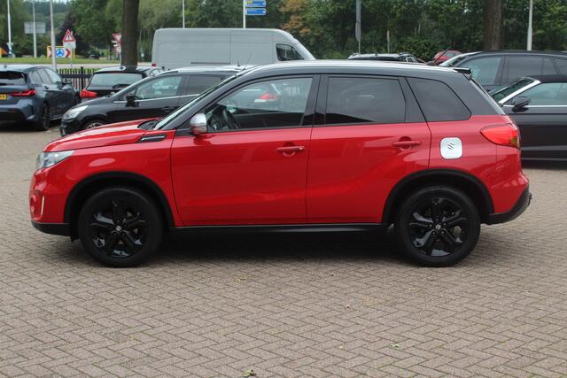 Suzuki VITARA 1.4 S Allgrip / Trekhaak / Camera / Navigatie / 17'' / Keyless / Stoelverwarming / Cruise control adaptief
