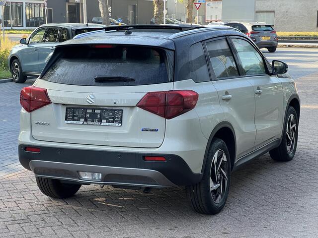 Suzuki VITARA 1.5 Hybrid Style | Panoramadak | Half leder | Navigatie |