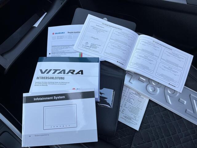 Suzuki VITARA 1.5 Hybrid Style | Panoramadak | Half leder | Navigatie |