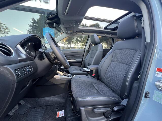 Suzuki VITARA 1.5 Hybrid Style | Panoramadak | Half leder | Navigatie |