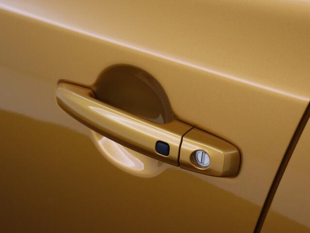 Suzuki VITARA 1.4 Boosterjet Style Smart Hybrid Two Tone | Panodak / Sunroof | Apple Carplay Android Auto | Rhino Pack |