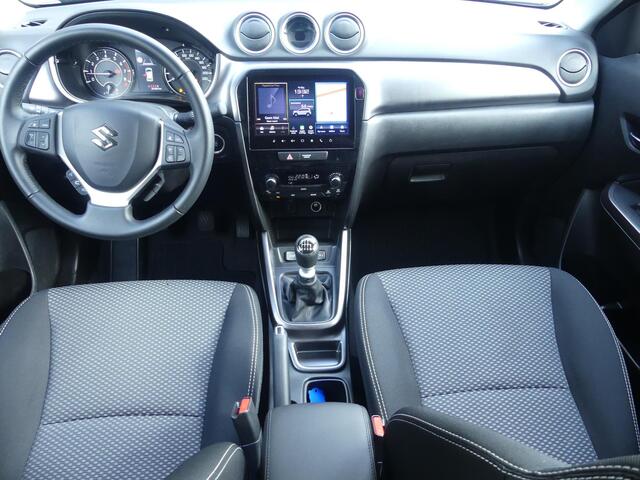 Suzuki VITARA 1.4 Boosterjet Style Smart Hybrid All Season Banden, Apple Carpl/Andr Auto, Cruise Control Adaptief, Camera