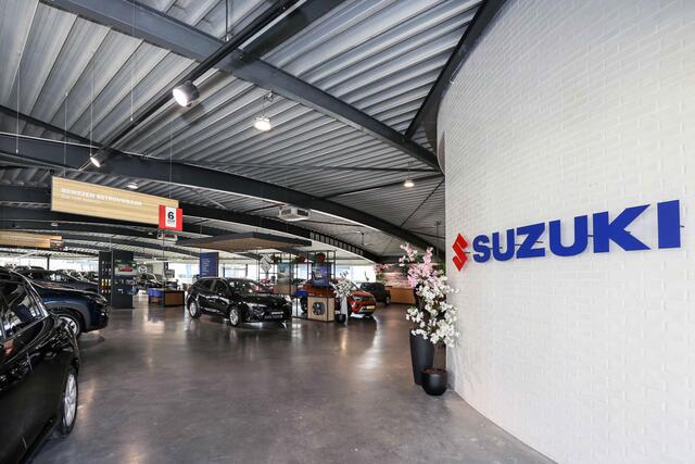 Suzuki VITARA 1.4 Boosterjet Style Smart Hybrid AllGrip | Panoramadak | Trekhaak | 4WD | Rijklaarprijs!