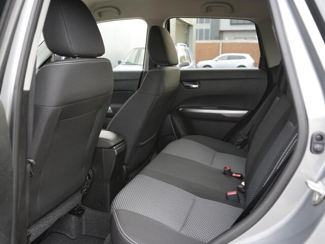 Suzuki VITARA 1.4 Boosterjet Comfort Smart Hybrid Dealeronderh. / Led / Smartphone Integratie / Camera / PDC / LM velgen