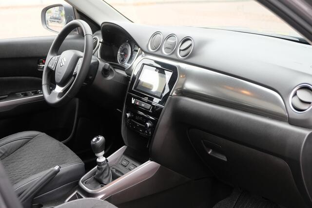 Suzuki VITARA 1.4 Boosterjet 130pk Style Smart Hybrid | Navi | App Connect | Climate | Adaptive Cruise | Panoramadak | Camera | Keyless | Blind Spot