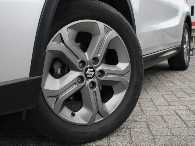 Suzuki VITARA 1.6 Exclusive Achteruitrijcamera, Cruise Control, Navigatie, Climate Control, Stoelverwarming