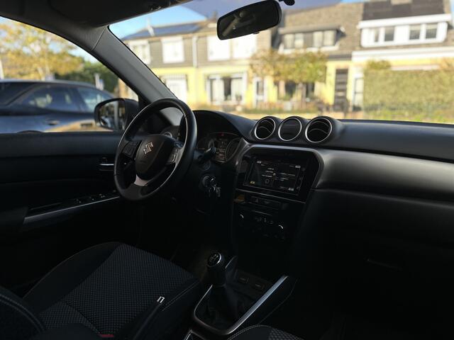 Suzuki VITARA 1.0 Boosterjet Select Trekhaak/Stoelverwarming/Navi/Camera.