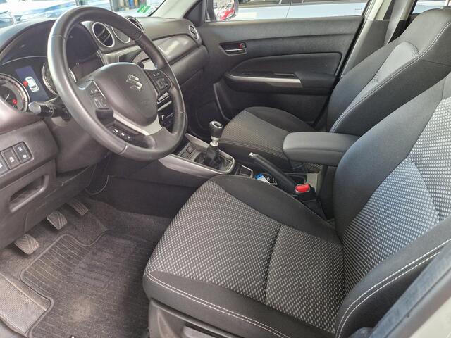 Suzuki VITARA 1.4 Boosterjet Select Smart Hybrid | Navigatie