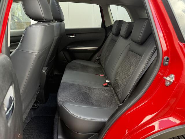 Suzuki VITARA 1.5 Hybrid Style **NAVIGATIE/ STOELVERWARMING/ DODEHOEK DETECTIE/ 36 MAANDEN GARANTIE**