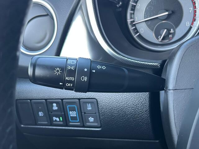 Suzuki VITARA 1.5 Hybrid Style | Navigatie | Camera | Stoelverwarming | Climate Control |