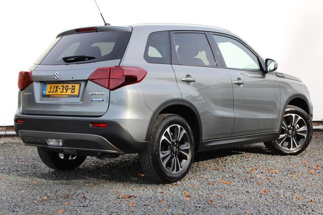 Suzuki VITARA 1.4 Boosterjet Style Smart Hybrid ,Panoramadak, Navi, Applecarplay/Androidauto, STIJL uitvoering!