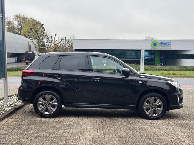 Suzuki VITARA 1.0 Boosterjet Select ''Trekhaak - Allseasonbanden - Infotainment Incl. camera ''