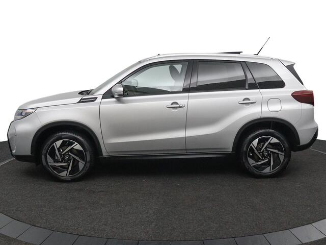 Suzuki VITARA 1.5 Hybrid Style Automaat | Schuif- Kanteldak | Automaat | Navigatie | Keyless Entry | Dodehoek Detectie | Alcantara Bekleding |