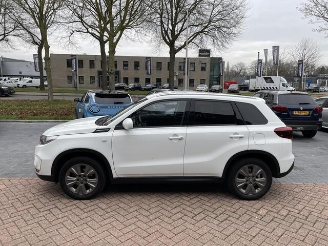 Suzuki VITARA 1.4 Boosterjet Select Smart Hybrid | Trekhaak | Navigatie via Carplay/Android | Achteruitrijcamera |