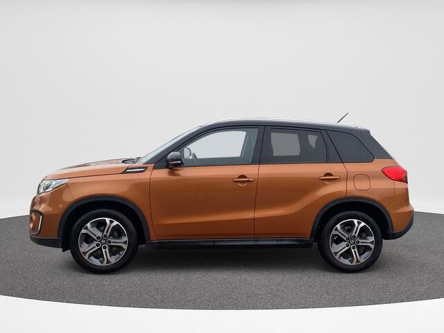 Suzuki VITARA 1.6 High Executive | Automaat | Trekhaak | Pano Dak | Navi | Clima |