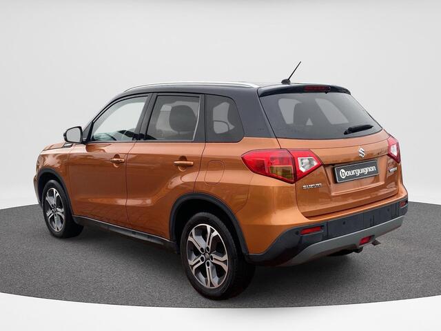 Suzuki VITARA 1.6 High Executive | Automaat | Trekhaak | Pano Dak | Navi | Clima |