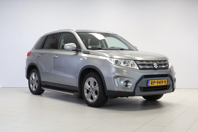 Suzuki VITARA 1.6 Exclusive - Trekhaak - AllSeason banden - Parkeercamera