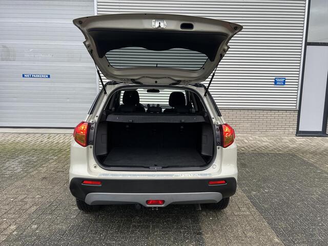 Suzuki VITARA 1.6 Exclusive | Trekhaak | 17" LM | Climate Control | Apple Carplay & Android Auto