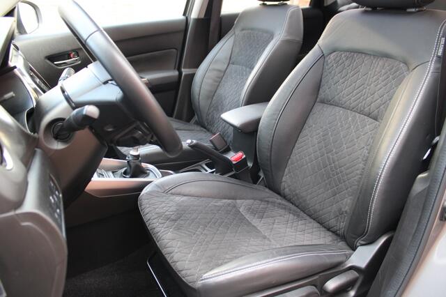 Suzuki VITARA 1.4 Boosterjet Style Smart Hybrid | Pano | Trekhaak | Full Led