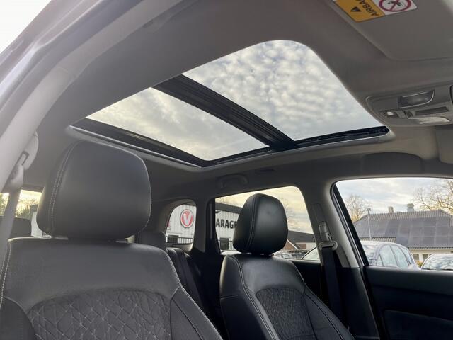 Suzuki VITARA 1.5 Hybrid Style Automaat Navi Panoramadak Camera