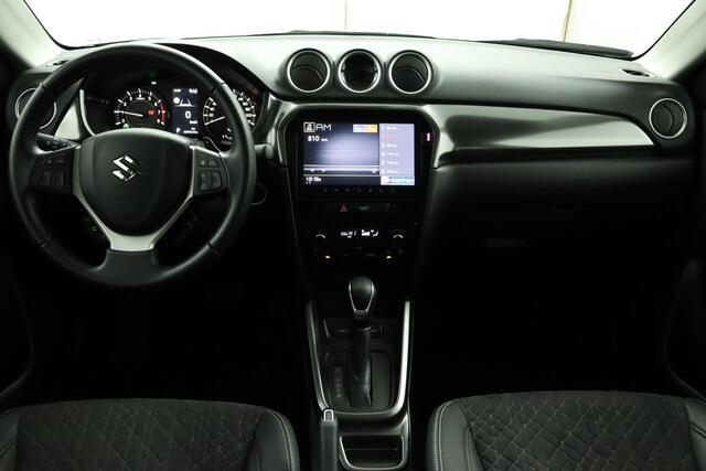 Suzuki VITARA 1.5 Hybrid Style | Climate control | Cruise control | Navigatie | Apple carplay, Android auto | Stoelverwarming | Panoramadak | Lichtmetalen velgen |