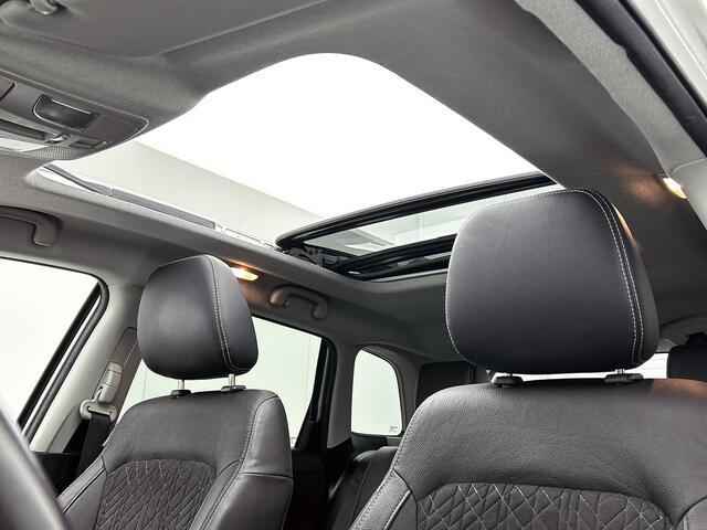 Suzuki VITARA 1.4 Boosterjet Style Smart Hybrid | Apple Carplay / Android Auto (Navigatie) | Schuif / Kantel dak | Parkeersensoren rondom | Lederen bekleding | Keyless Entry |