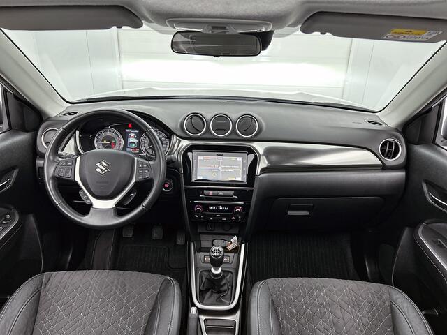 Suzuki VITARA 1.4 Boosterjet Style Smart Hybrid | Apple Carplay / Android Auto (Navigatie) | Schuif / Kantel dak | Parkeersensoren rondom | Lederen bekleding | Keyless Entry |