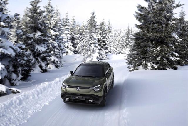 Suzuki VITARA e Style 61 kWh | INTRODUCTIE CADEAU t.w.v. ¤ 500,- | Alle kleuren leverbaar!