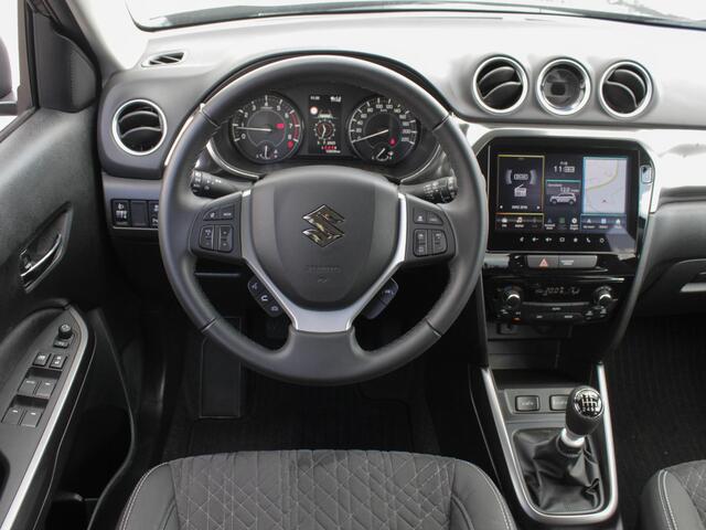 Suzuki VITARA 1.4 Boosterjet Style Smart Hybrid | ¤ 1850,- FRISSE START VOORDEEL! | Alle kleuren leverbaar!