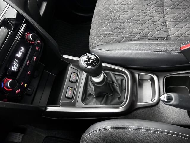 Suzuki VITARA 1.4 Boosterjet Style Smart Hybrid | Apple Carplay / Android Auto (Navigatie) | Parkeersensoren rondom | Lederen bekleding | Keyless Entry |